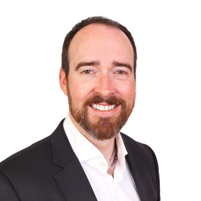 Alister Hunston, CPA, CA